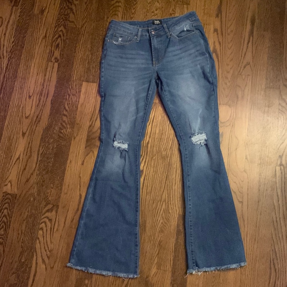 simple society flared jeans SIZE 30